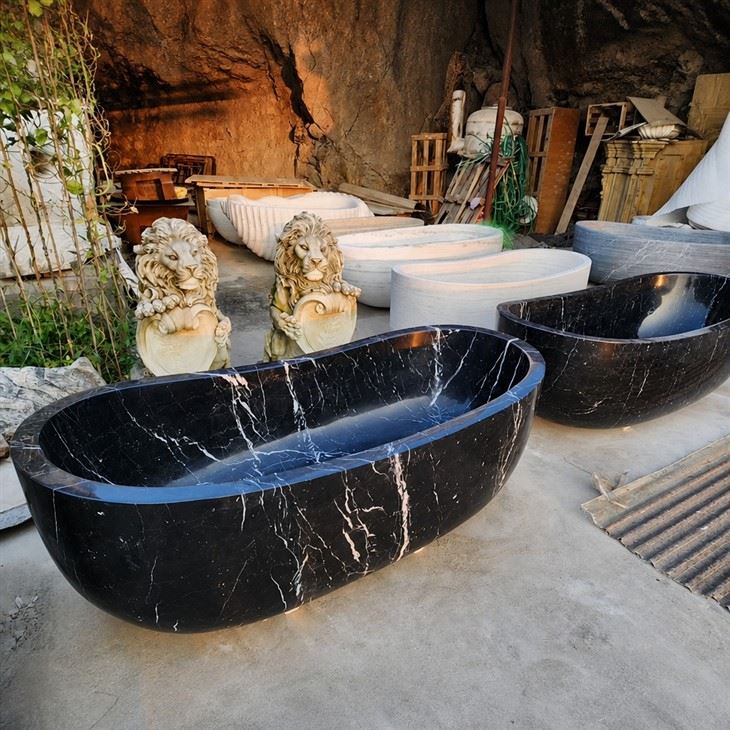 03_black-marble-bathtub-luxury-bathroom-scene-clean